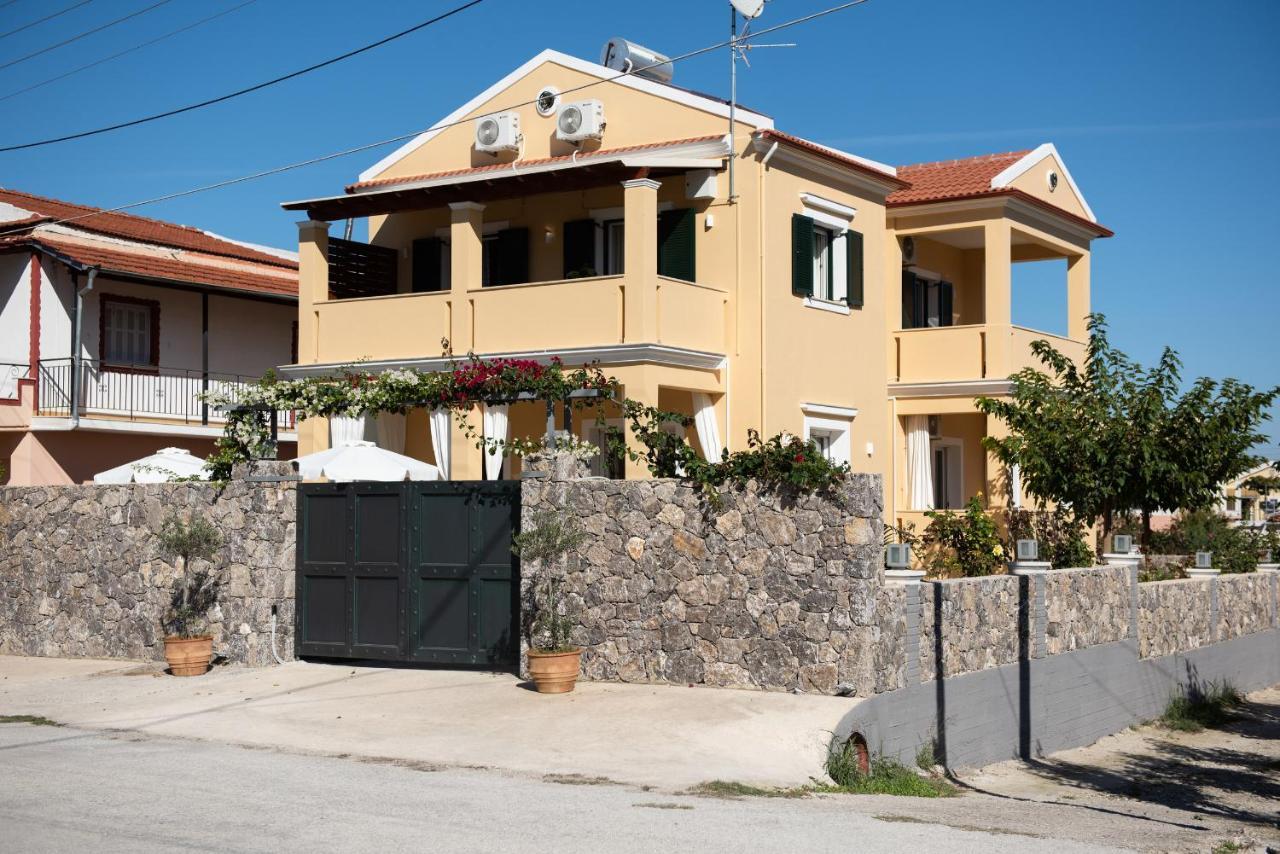 Casa Dell Amore Petrití エクステリア 写真