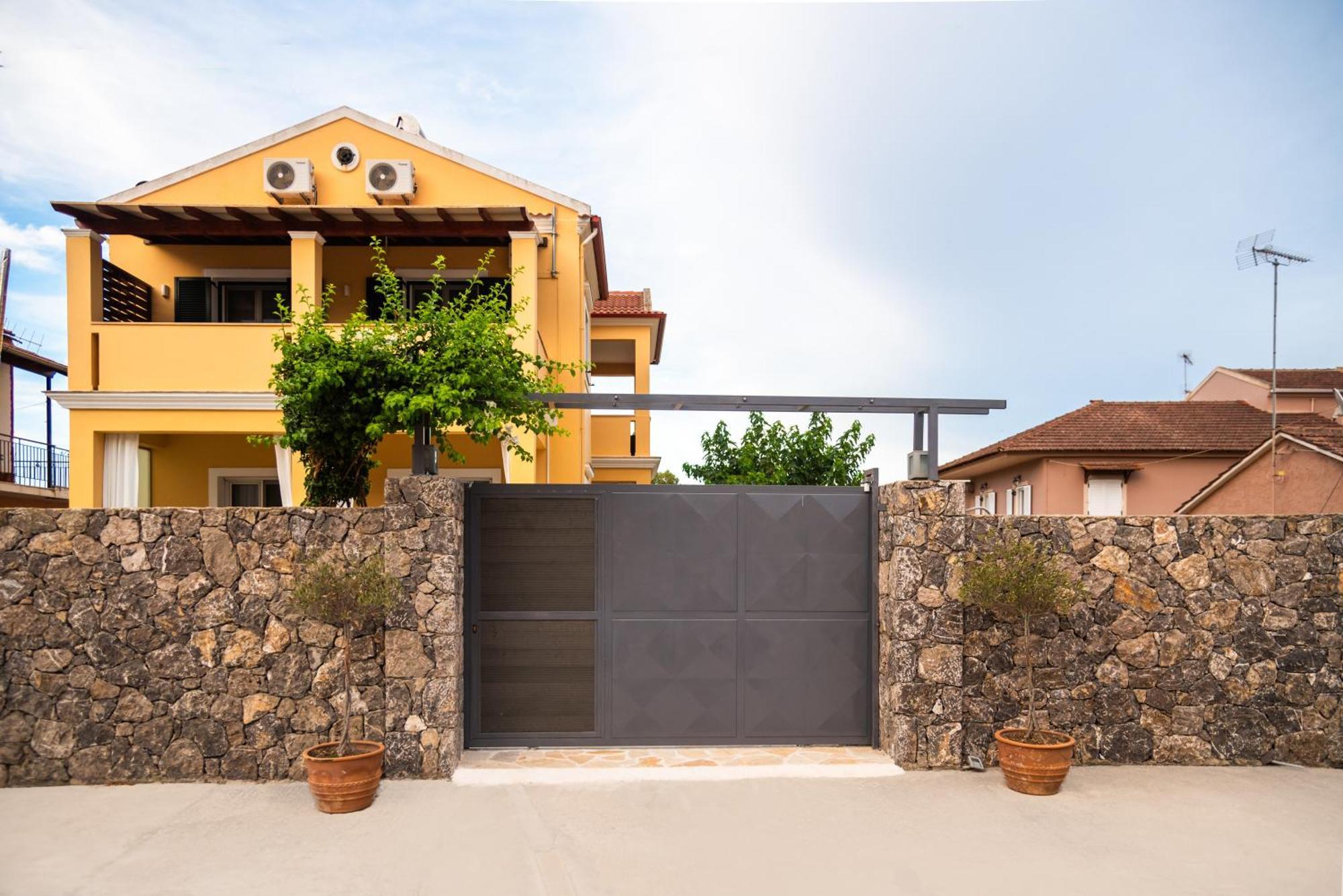 Casa Dell Amore Petrití エクステリア 写真